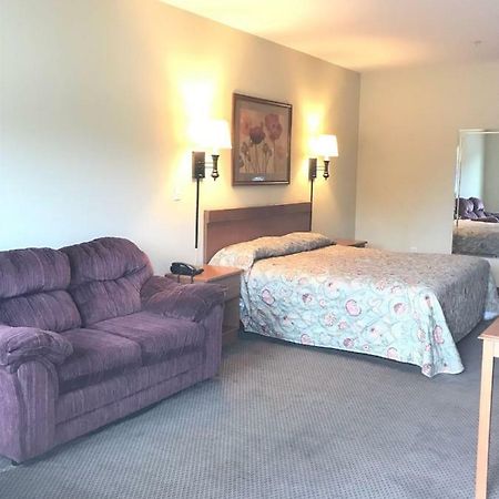 City Heart Inn & Suites Piedmont エクステリア 写真