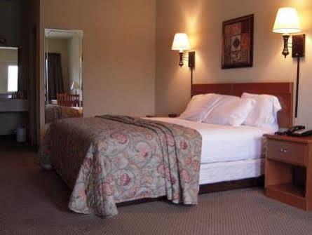City Heart Inn & Suites Piedmont エクステリア 写真