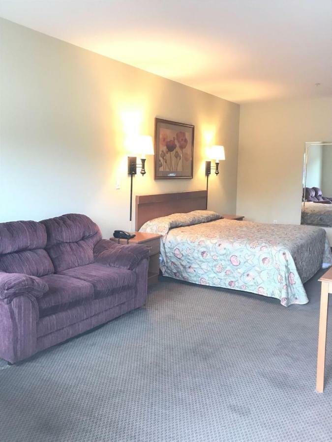City Heart Inn & Suites Piedmont エクステリア 写真