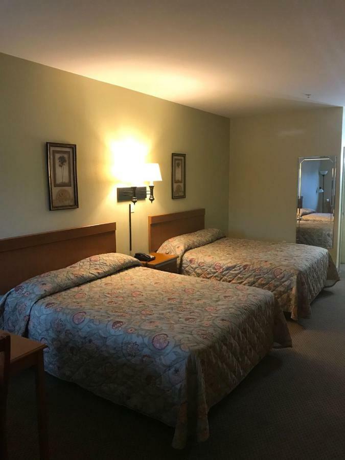 City Heart Inn & Suites Piedmont エクステリア 写真